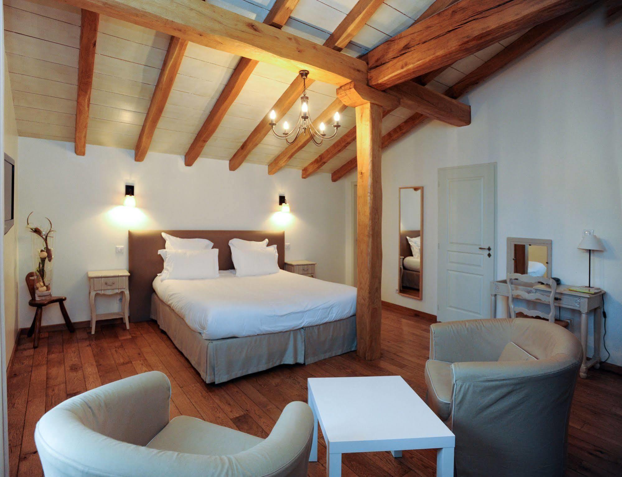 Hotel Restaurant & Spa La Maison Oppoca Ainhoa Bagian luar foto