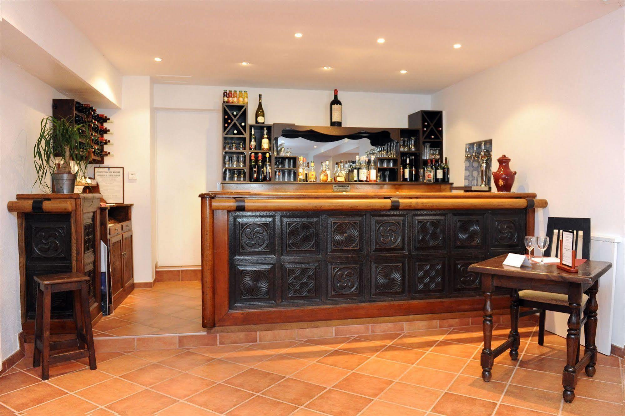 Hotel Restaurant & Spa La Maison Oppoca Ainhoa Bagian luar foto